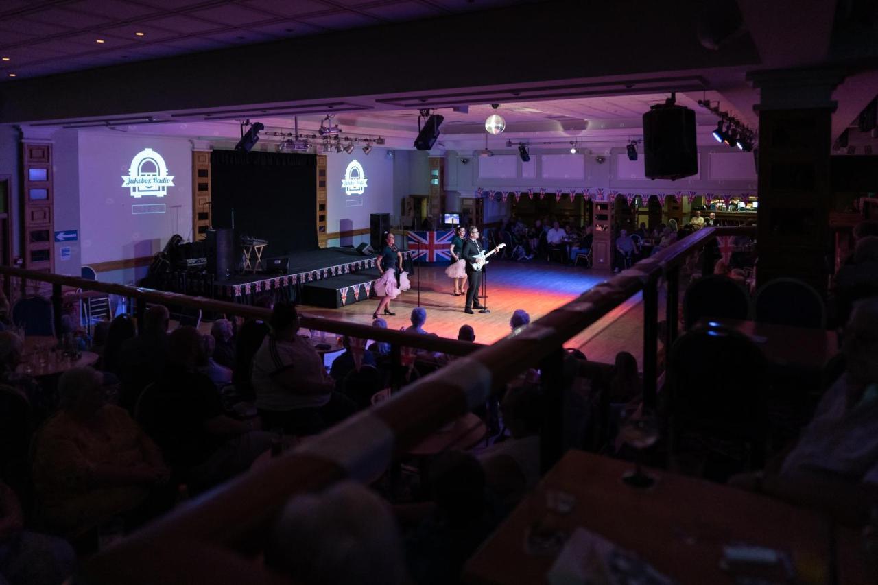 Tlh Carlton Hotel And Spa - Tlh Leisure And Entertainment Resort Torquay Bagian luar foto