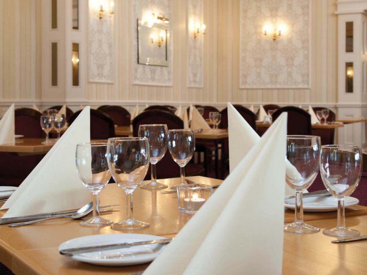 Tlh Carlton Hotel And Spa - Tlh Leisure And Entertainment Resort Torquay Bagian luar foto