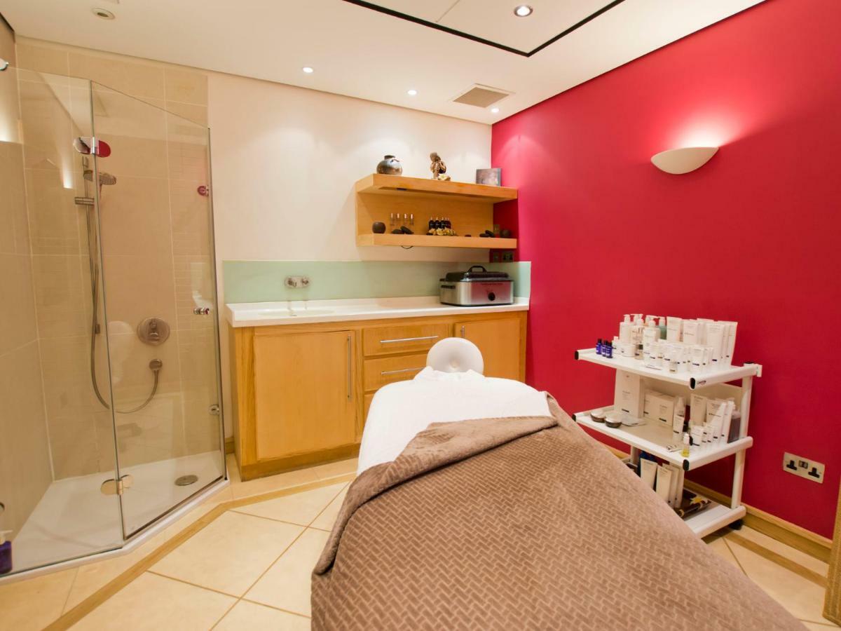 Tlh Carlton Hotel And Spa - Tlh Leisure And Entertainment Resort Torquay Bagian luar foto