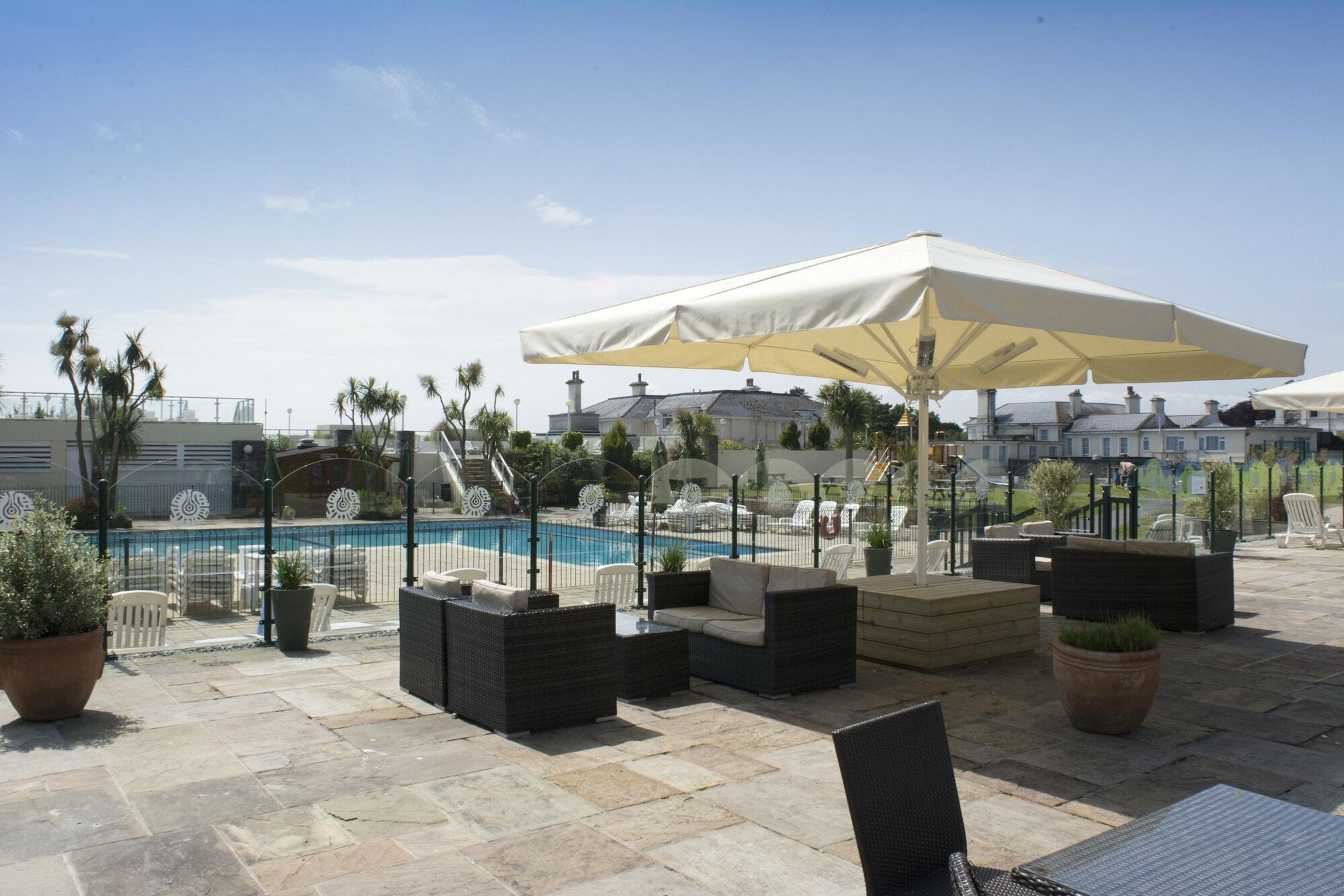 Tlh Carlton Hotel And Spa - Tlh Leisure And Entertainment Resort Torquay Bagian luar foto